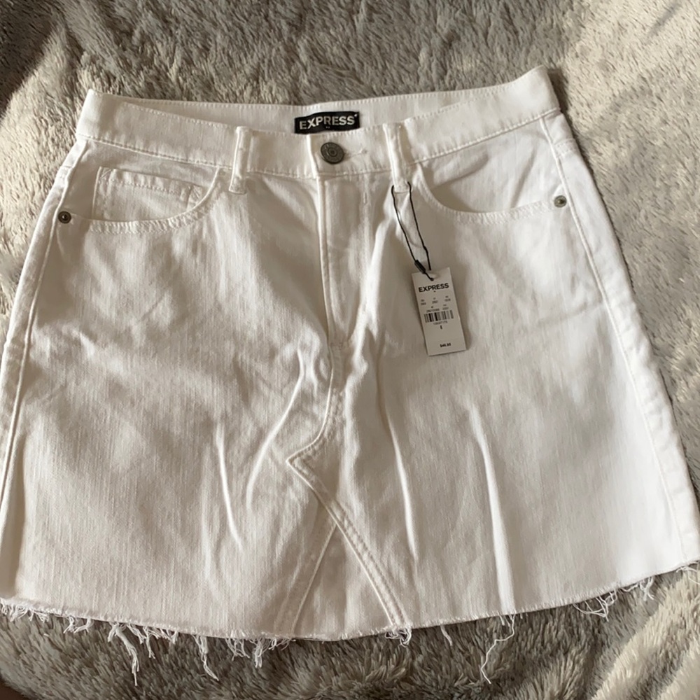 Express White Jean Skirt (Size 6)